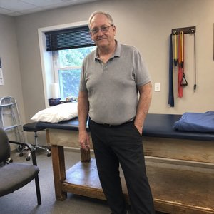 Physiotherapist specializing in functional mobility.